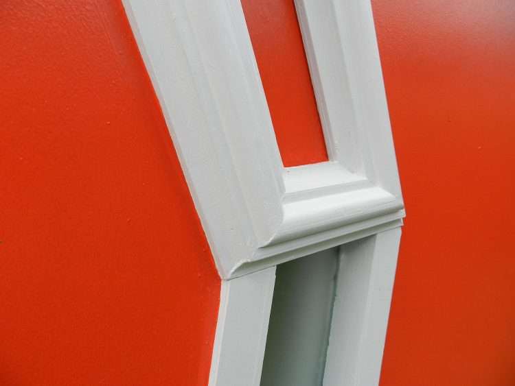 Detail of the Anita exterior door kit.