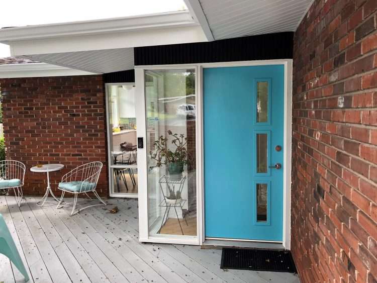 The Evelyn door kit on a private residence.