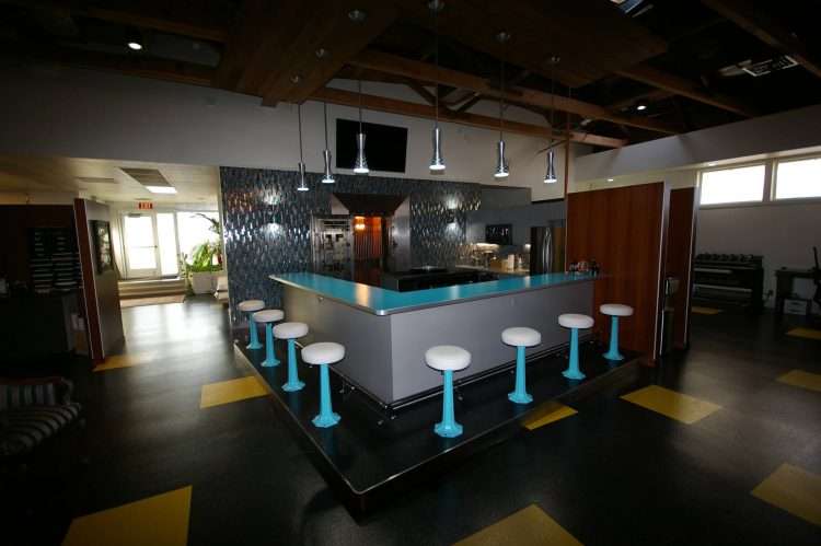 Employee bar in a private company in California. The bar is clad in Dark Aqua SparkleLam™.